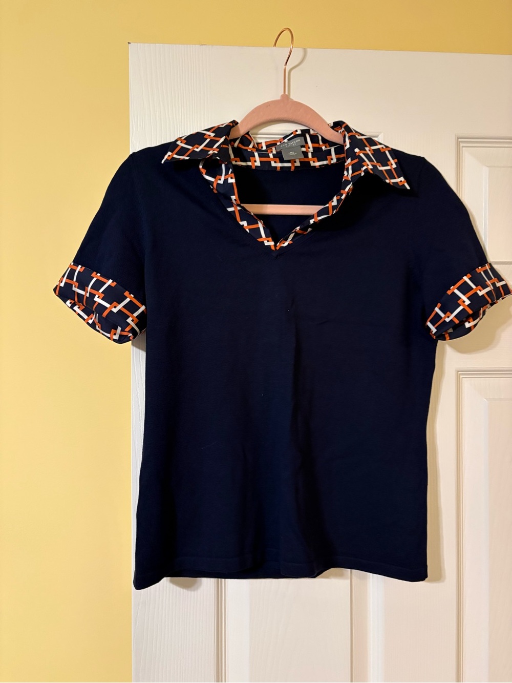 Ann Taylor Navy Short Sleeve Top with Geometric Trim